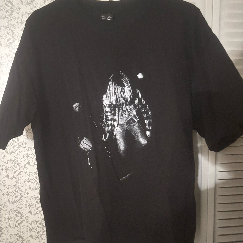Number (N)ine x
Charles Peterson Kurt Cobain